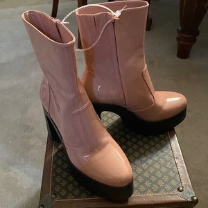 Gianni Bini Pink Patent Leather Platform Boots, Size 8, NEW
